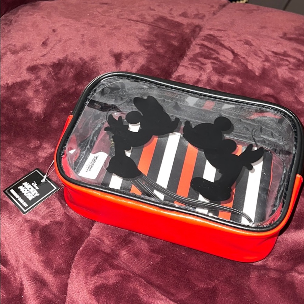 Mickey Mouse makeup bag set